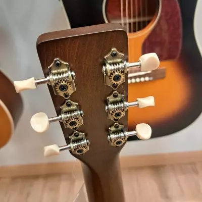 Art & Lutherie Roadhouse Parlour Guitar 3